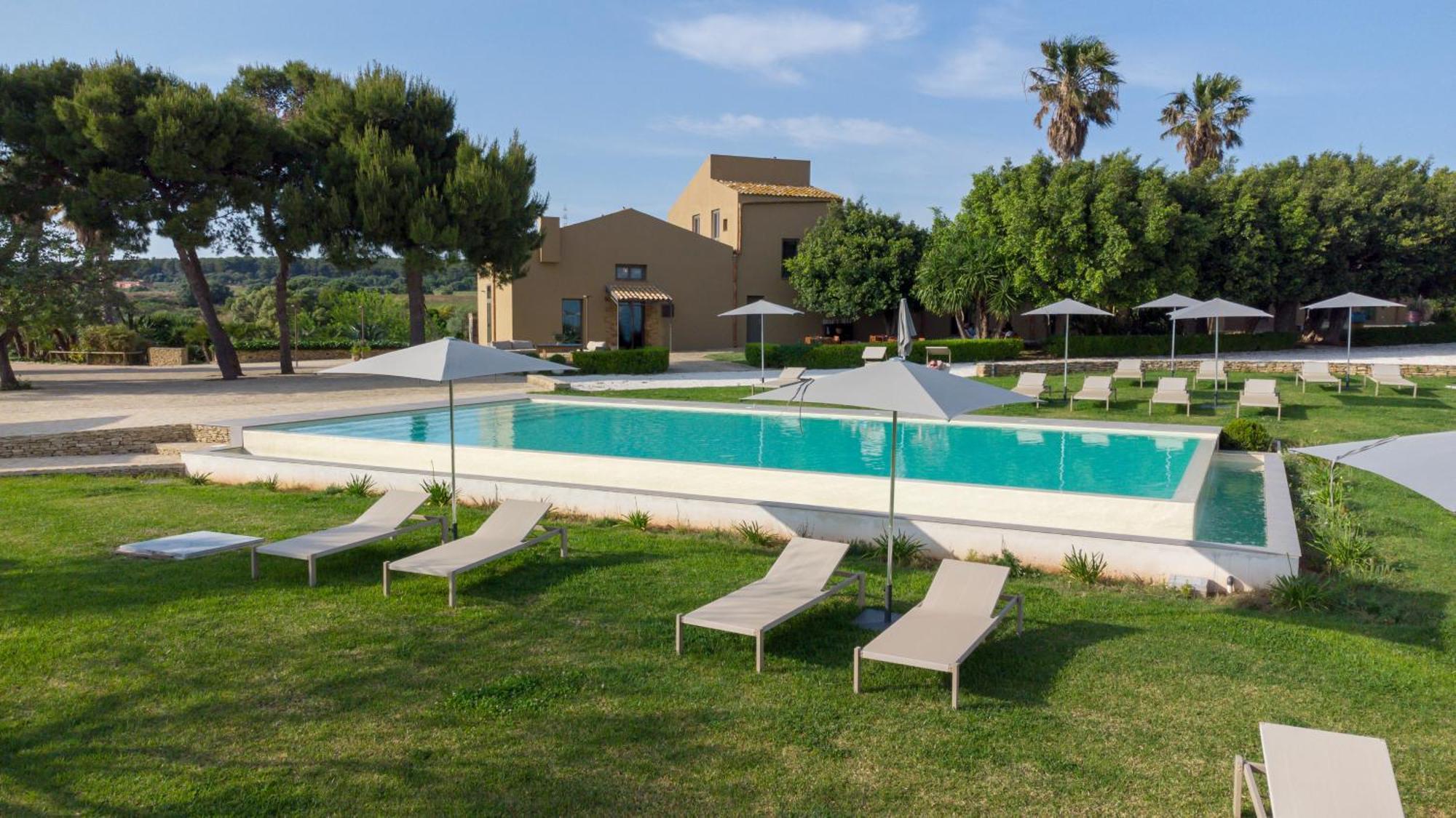 Masseria Del Carboj Hotel Menfi Exterior photo